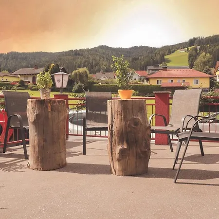 Pensión Zirben Diamant & Dogs 3*