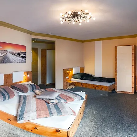 Zirben Diamant & Dogs Obdach