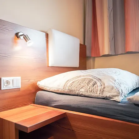 Zirben Diamant & Dogs Pensión Obdach