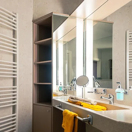 Zirben Diamant & Dogs